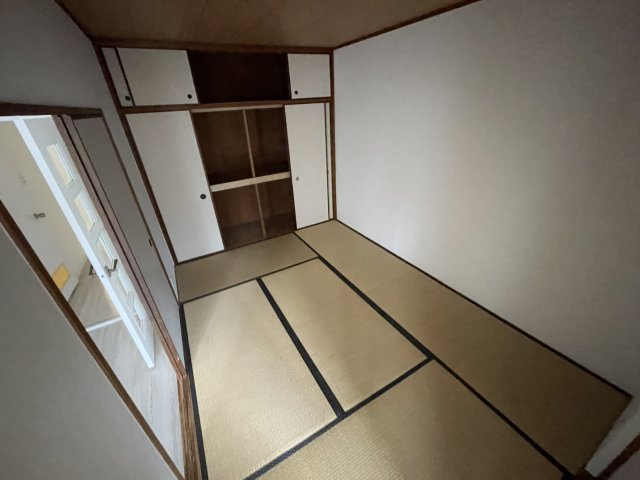 【寝室】 | ひよハイツ