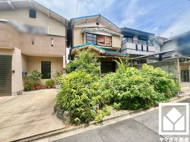 伏見区深草大亀谷金森出雲町の外観