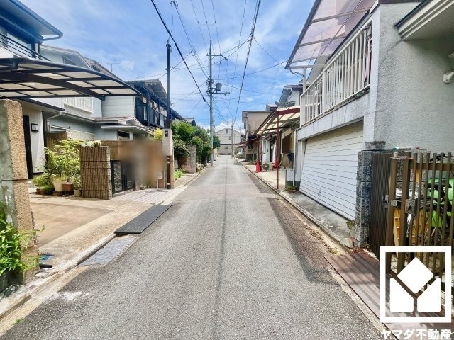 伏見区深草大亀谷金森出雲町の前面道路含む現地写真