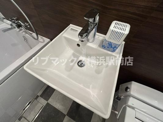 【洗面所】ヴィクトリアン・パレス横浜 