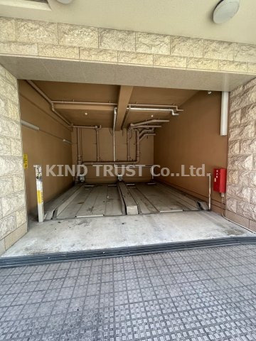 シャンティ千歳の駐車場|カースペースがあります