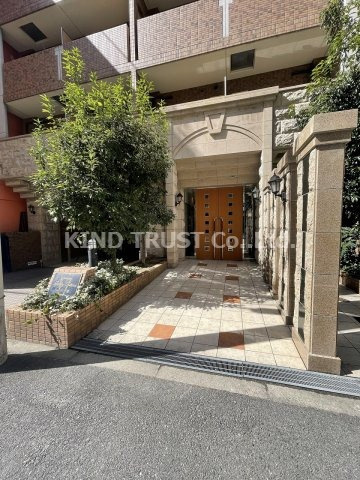 シャンティ千歳のエントランス|落ち着いたエントランスです