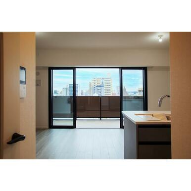 トラストレジデンス西鉄久留米駅(キャッシュバック対象物件)の居間・リビング|ゆったりとした居間です