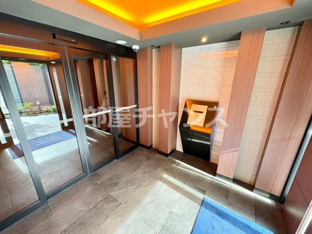 プレサンス新栄リベラのエントランス