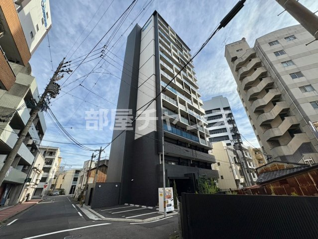 プレサンス新栄アーバンフローの外観