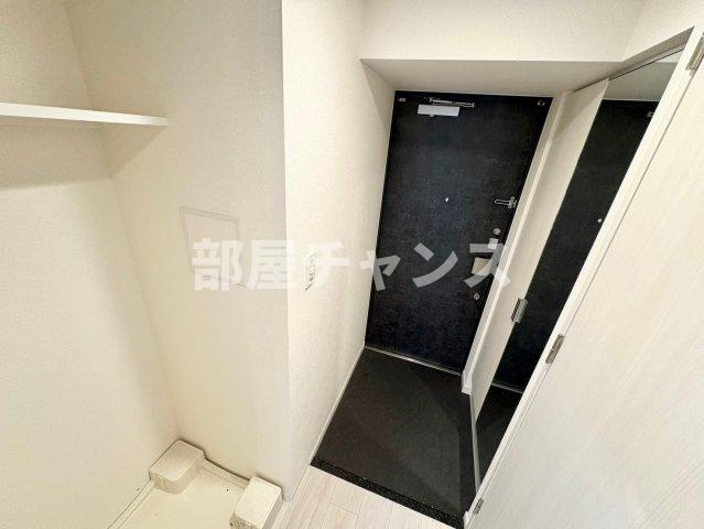 プレサンス新栄アーバンフローの玄関