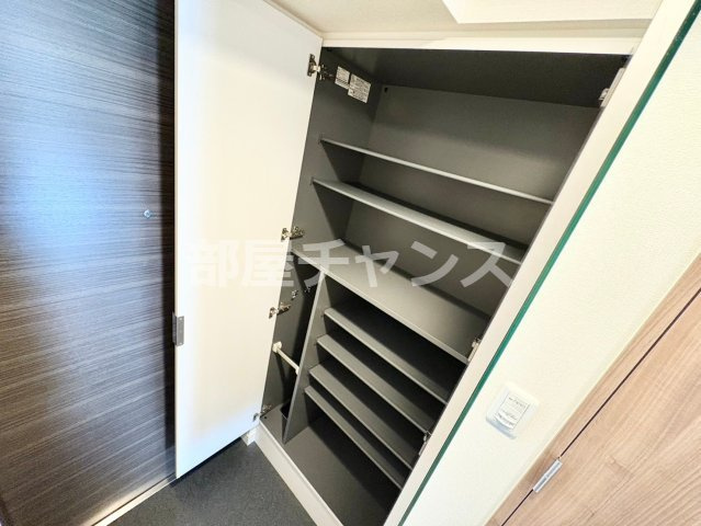 プレサンス桜通ベルノの収納