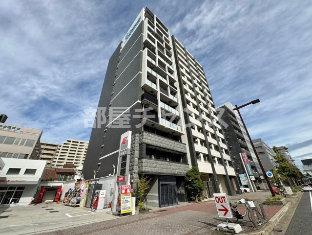 プレサンス桜通ベルノの外観