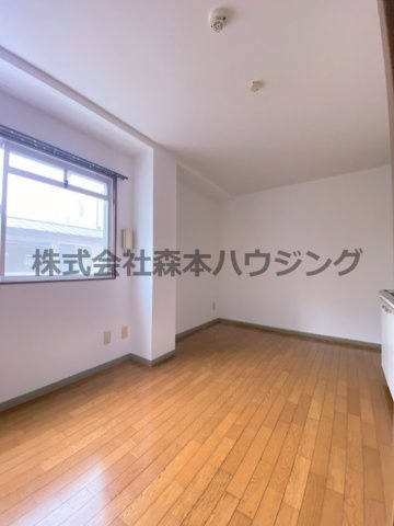 【居間・リビング】 | 　メゾンバニNo.1 | ゆったり過ごせる居間です