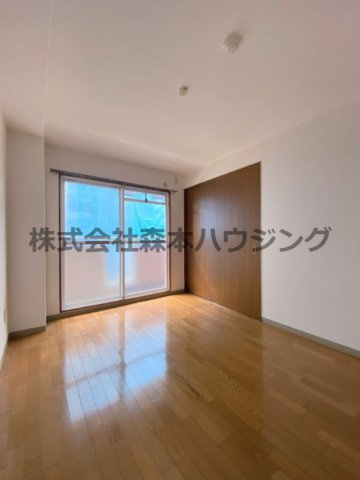 【洋室】 | 　メゾンバニNo.1 | 個人の部屋や寝室として使える洋室です