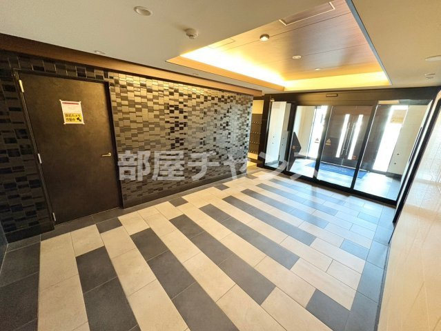 プレサンス桜通ザ・タイムズのロビー