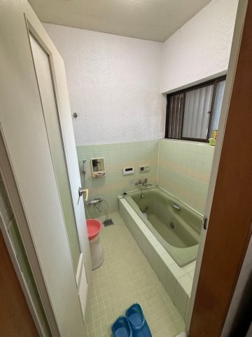 勝浦市吉尾　中古戸建の浴室