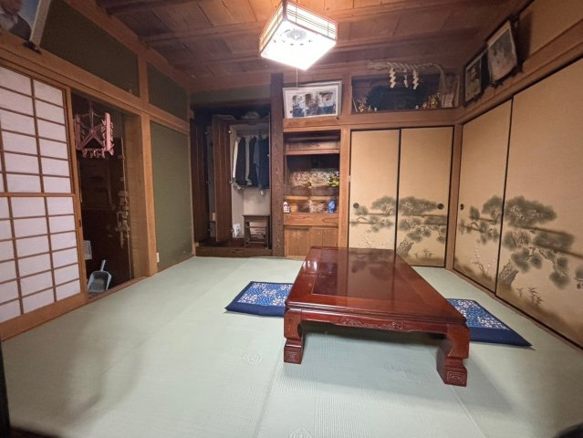 勝浦市吉尾　中古戸建の和室