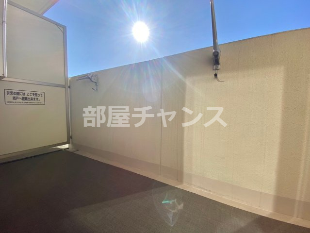 カスタリア新栄IIのバルコニー