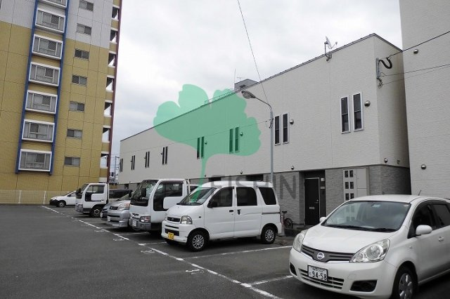 エクセレント吉塚の駐車場