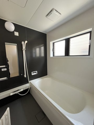 泉佐野市泉ケ丘２丁目戸建の浴室