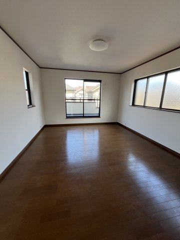 泉佐野市泉ケ丘２丁目戸建の洋室