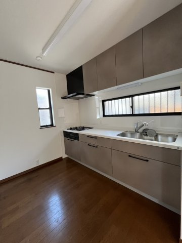 泉佐野市泉ケ丘２丁目戸建のキッチン