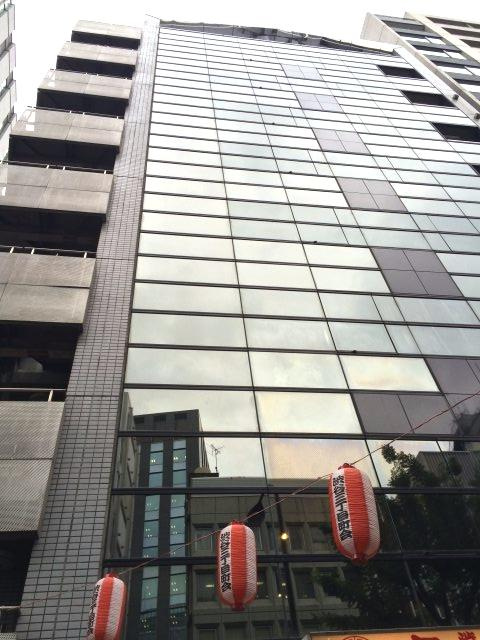 エトワールUビルの外観