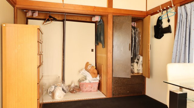 【中古】安曇野市穂高柏原の居間・リビング