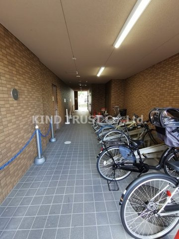 アーバネックス梅田東のロビー|ゆとりのあるロビーです