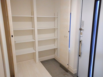 【玄関】 | 東二島一丁目10番19号（C-12）