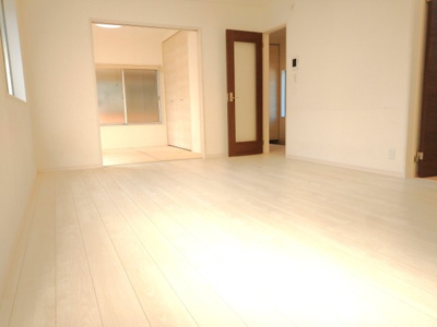 【居間・リビング】 | 東二島一丁目10番19号（C-12）