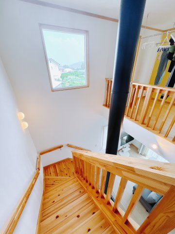 【中古戸建】高崎市若田町の内装|■階段