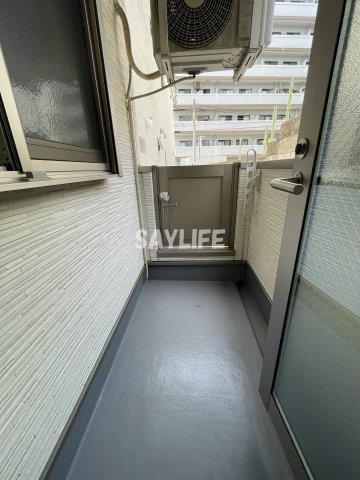 Court小路のバルコニー