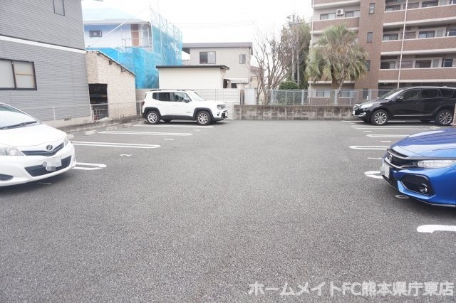 セジュール・マイＳの駐車場