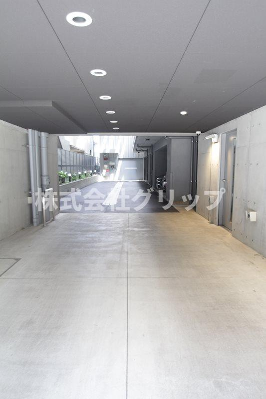 ZOOM横浜の駐車場