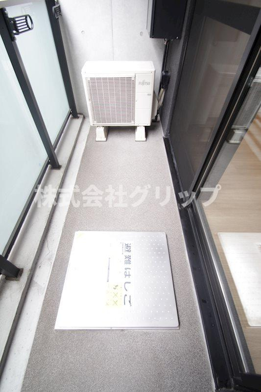 ZOOM横浜のバルコニー