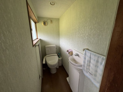 【トイレ】 | 丹波篠山市北野　農地付きオール電化住宅