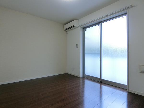 リブリ・ブランドール湘南台の居間・リビング