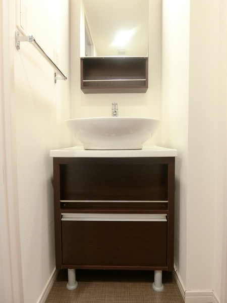 リブリ・ブランドール湘南台の洗面所