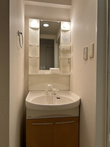 メロディア塚本の独立洗面台