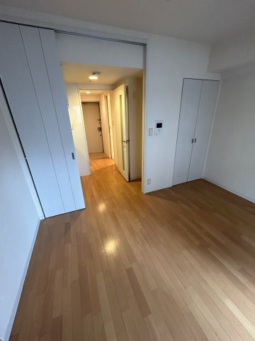 メロディア塚本の洋室