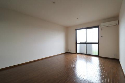 セレーノ・平田の居間・リビング|寝室