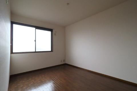 セレーノ・平田の居間・リビング|寝室