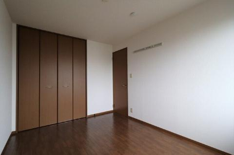 セレーノ・平田の居間・リビング|寝室