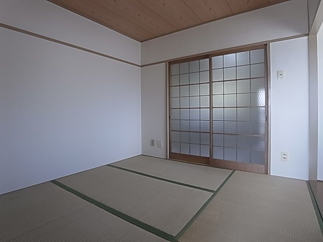 神戸市兵庫区上三条町の賃貸マンション