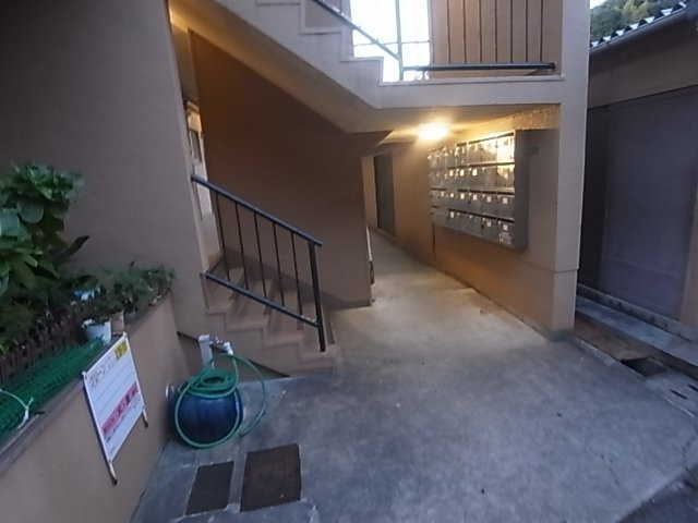 神戸市兵庫区上三条町の賃貸マンション