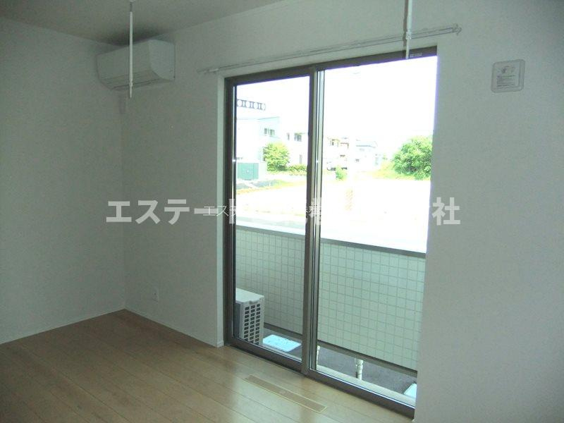 ソレイユ桜町の居間・リビング