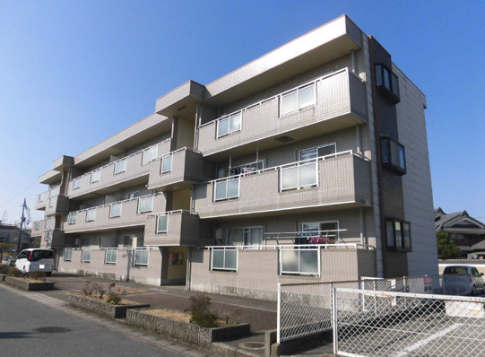 モアークレスト飾磨の外観