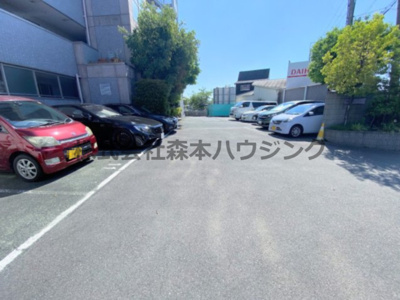 【駐車場】 | 　サンフレンドユーマンション | 駐車場です