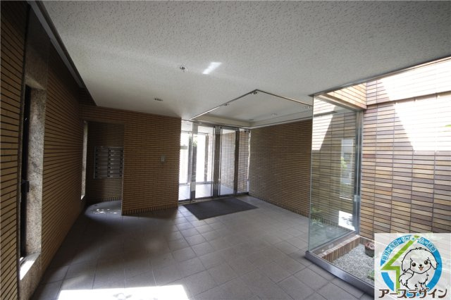 ライフアップハイツのエントランス