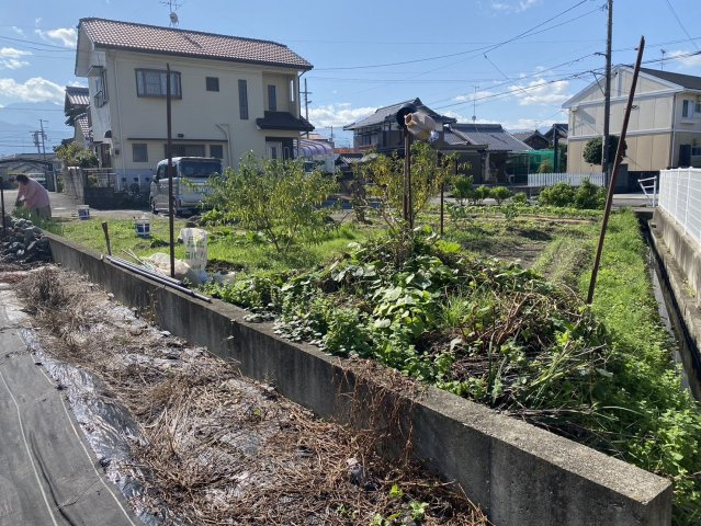 西条市喜多川の売地の外観
