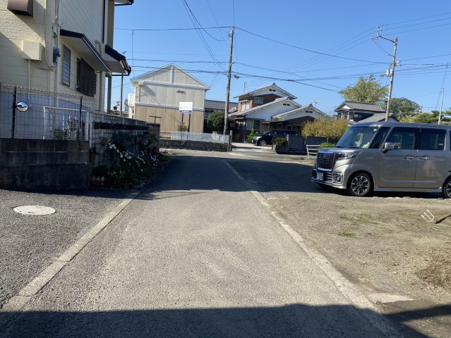 西条市喜多川の売地の前面道路含む現地写真