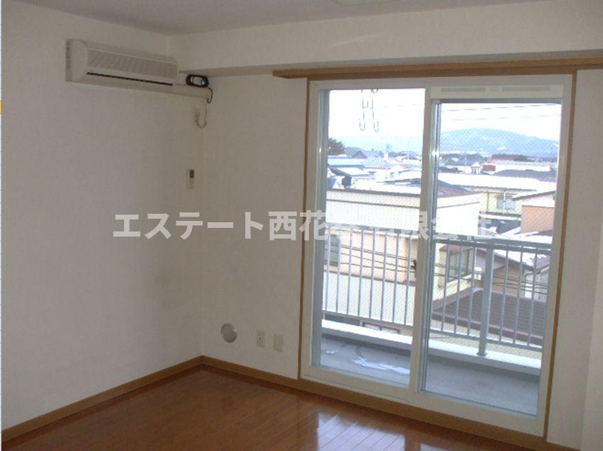 サンコーマンションの居間・リビング