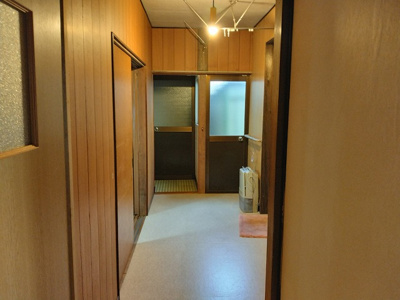 【設備】 | 下諏訪町西四王 中古住宅⑤ | 1階 廊下